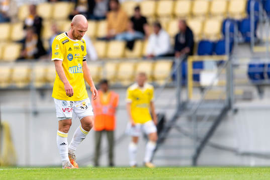 Falkenbergs Christoffer Carlsson deppar