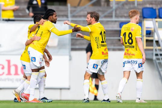 Falkenbergs Kwame Kizito jublar