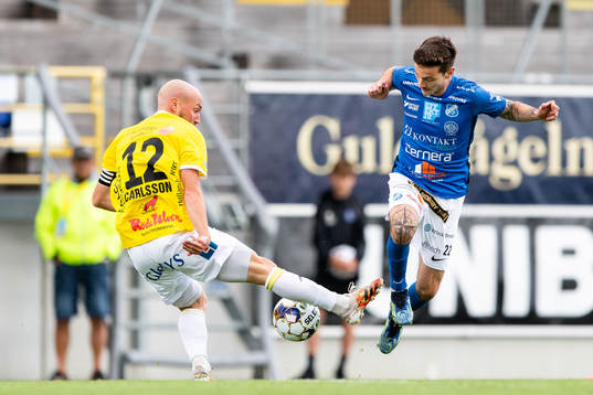 Falkenbergs Christoffer Carlsson och Norrbys Deniz Yaldir