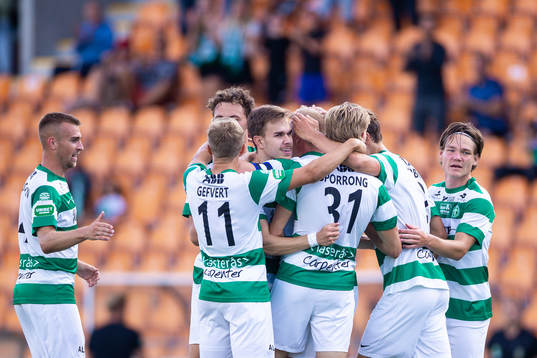 Västerås Simon Johansson jublar med Dusan Jajic, Simon