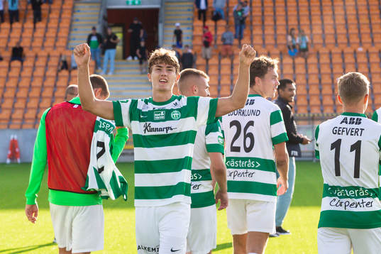 Västerås Gustaf Lagerbielke jublar
