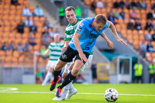 Västerås Filip Tronét och Landskronas Philip Andersson