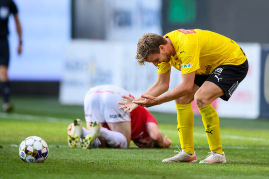 Mjällbys Joel Nilsson reagerar
