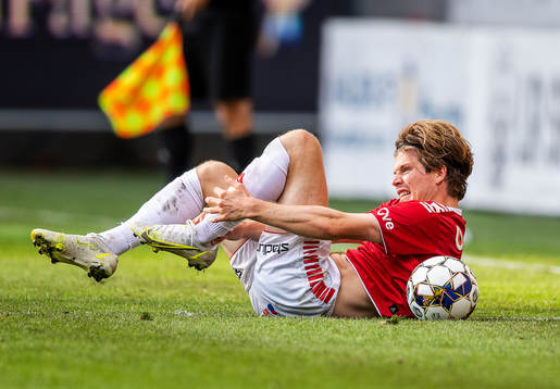 Kalmars Oliver Berg har ont
