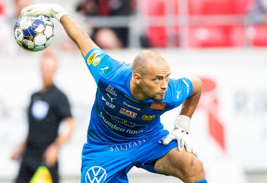 Mjällbys målvakt Carl-Johan Eriksson