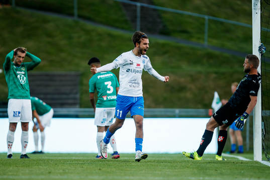 Värnamos Edvin Becirovic jublar