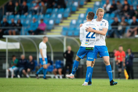 Värnamos Robin Dzabic och Francis de Vries