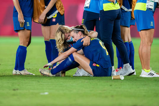 Marika Domanski Lyfors, team manager and Kosovare Asllani