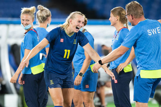 Stina Blackstenius of Sweden celebrates