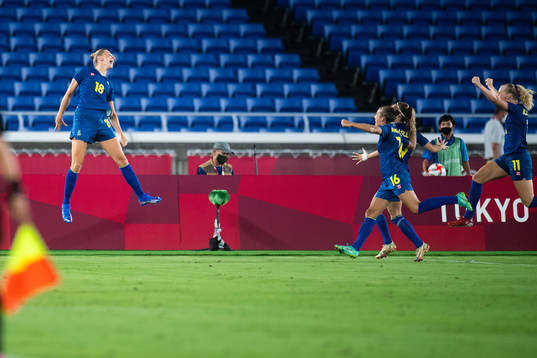 Fridolina Rolfö of Sweden celebrates 0-1  in the women´s