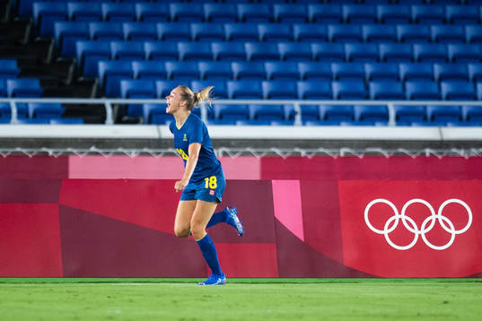 Fridolina Rolfö of Sweden celebrates 0-1  in the women´s
