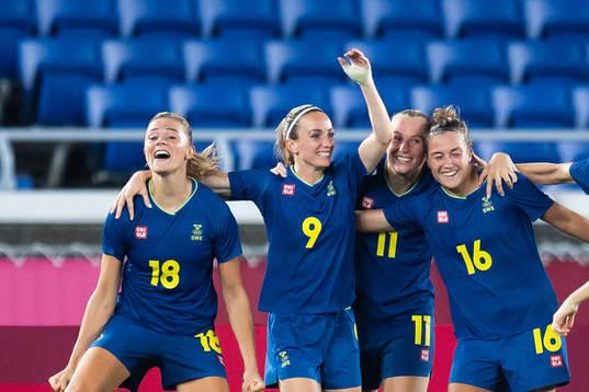 Fridolina Rolfö of Sweden celebrates 0-1  in the women´s