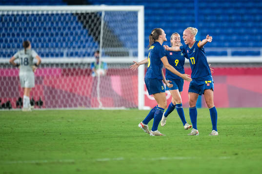 Magdalena Eriksson, Kosovare Asllani and Caroline Seger of