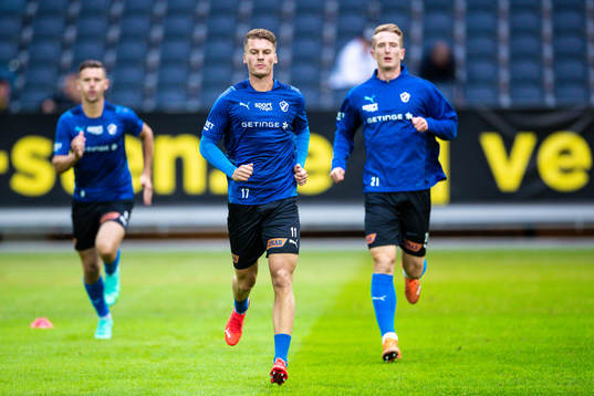 Halmstads Samuel Kroon värmer upp