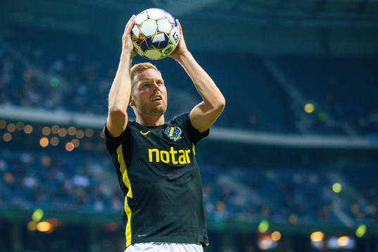 s Sebastian Larsson