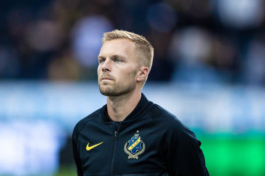 s Sebastian Larsson
