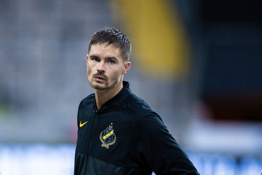 s Mikael Lustig