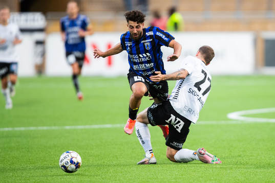 Sirius Moustafa Zeidan och Örebros Andreas Skovgaard