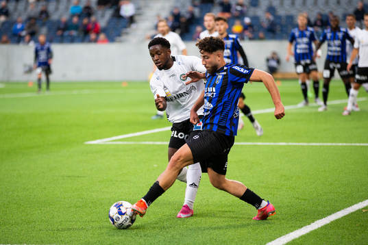 Sirius Moustafa Zeidan  och Örebros Kevin Wright