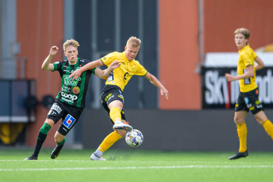 Elfsborgs Filip Gustafsson och Varbergs Gustav Nordh