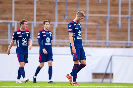 Östers Emil Engqvist  deppar