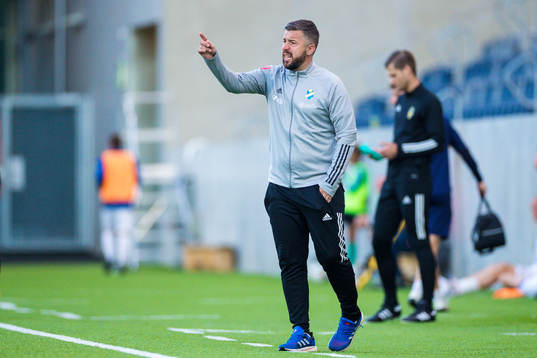 Östers tränare Dennis Velic