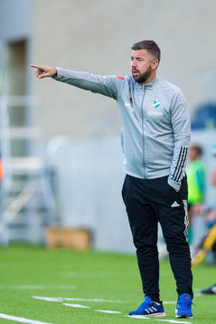 Östers tränare Dennis Velic