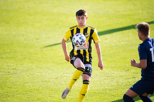 IFK Hässleholms Armin Culum i matchen i division 2 mellan