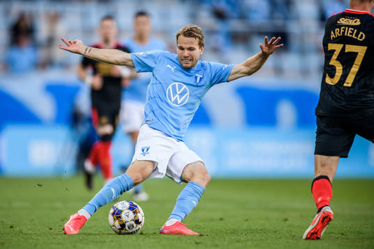 Oscar Lewicki of Malmö FF