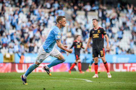 Sören Rieks of Malmö FF celebrates