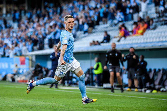 Sören Rieks of Malmö FF celebrates
