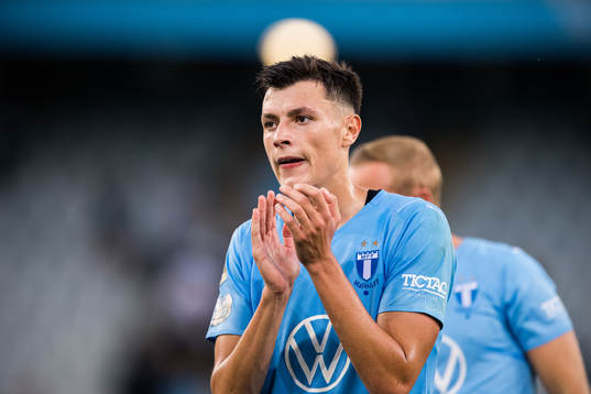 Anel Ahmedhodzic of Malmö FF