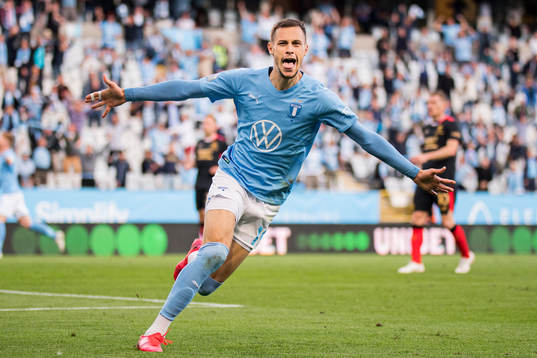 Veljko Birmancevic of Malmö FF celebrates