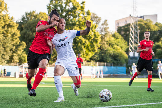 Vasalunds Peshraw Azizi och Helsingborgs Anthony van