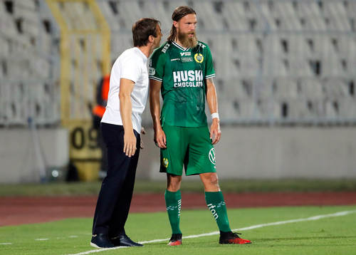 Bjorn Iversen Paulsen and head coach Milos Milojevic of