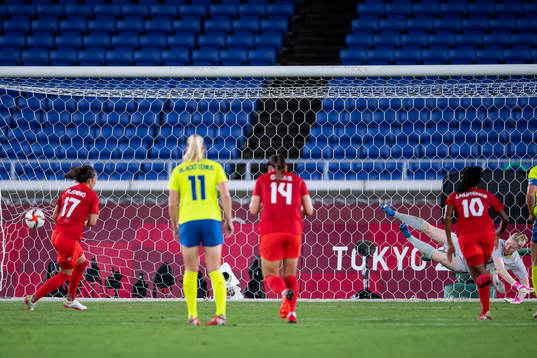 Jessie Fleming of Canada scores 1-1 in the women’s
