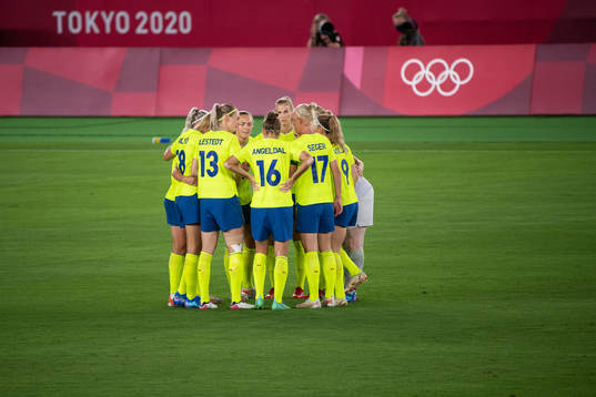 Players of Sweden in the women’s football final
