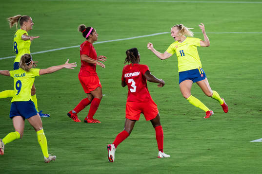 Lina Hurtig, Kosovare Asllani and Stina Blackstenius  of