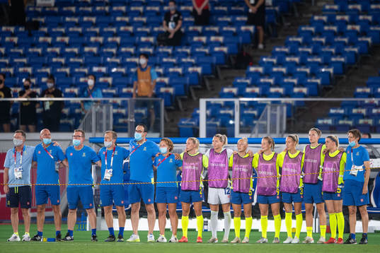 Coaches and players of Sweden