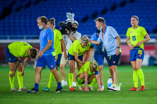 Caroline Seger and Olivia Schough of Sweden look dejected