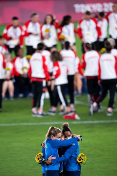 Kosovare Asllani and Madelen Janogy looks dejected