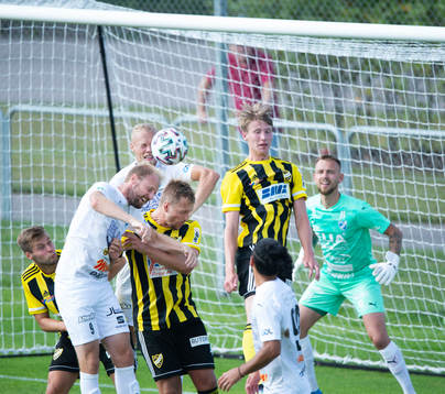 IFK Hässleholms Hampus Rydh och Hugo Arvidsson i matchen i