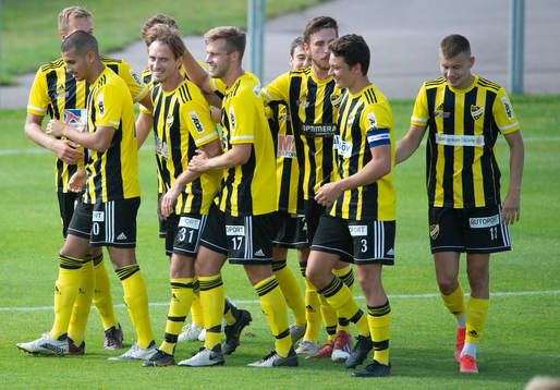 IFK Hässleholms jublar i matchen i div. 2 Södra Götaland