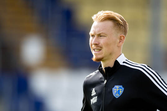 Falkenbergs Linus Borgström innan fotbollsmatchen i