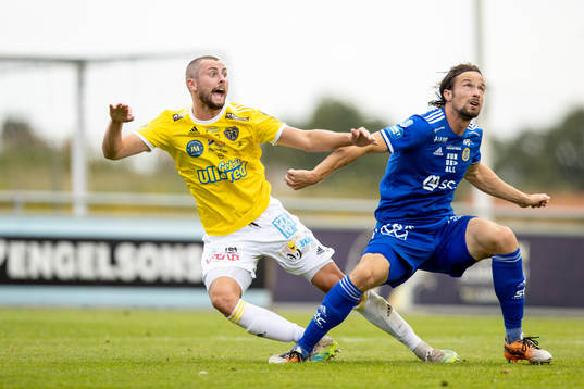 Sundsvalls Linus Hallenius mot Falkenbergs Axel Norén