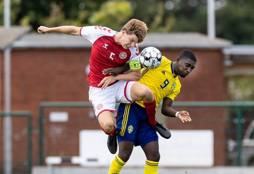 Malthe Johnsen Bøndergaard, Danmark och Emmanuel Tanor,