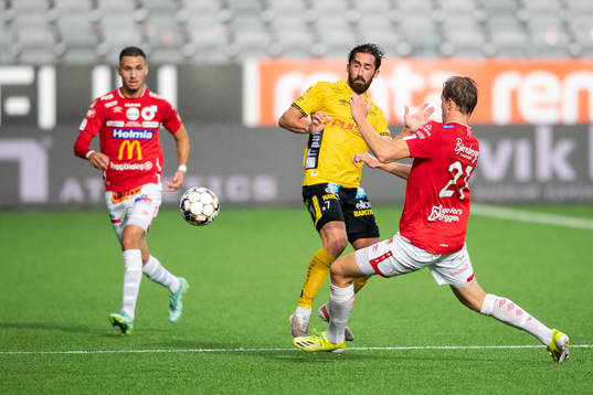 Elfsborgs Frederik Holst och Degerfors Adam Carlén
