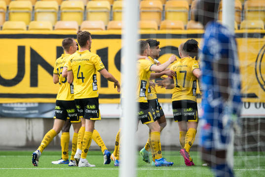 Elfsborgs spelare jublar