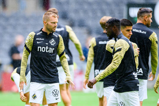 s Sebastian Larsson