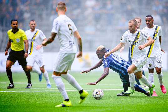 s Sebastian Larsson